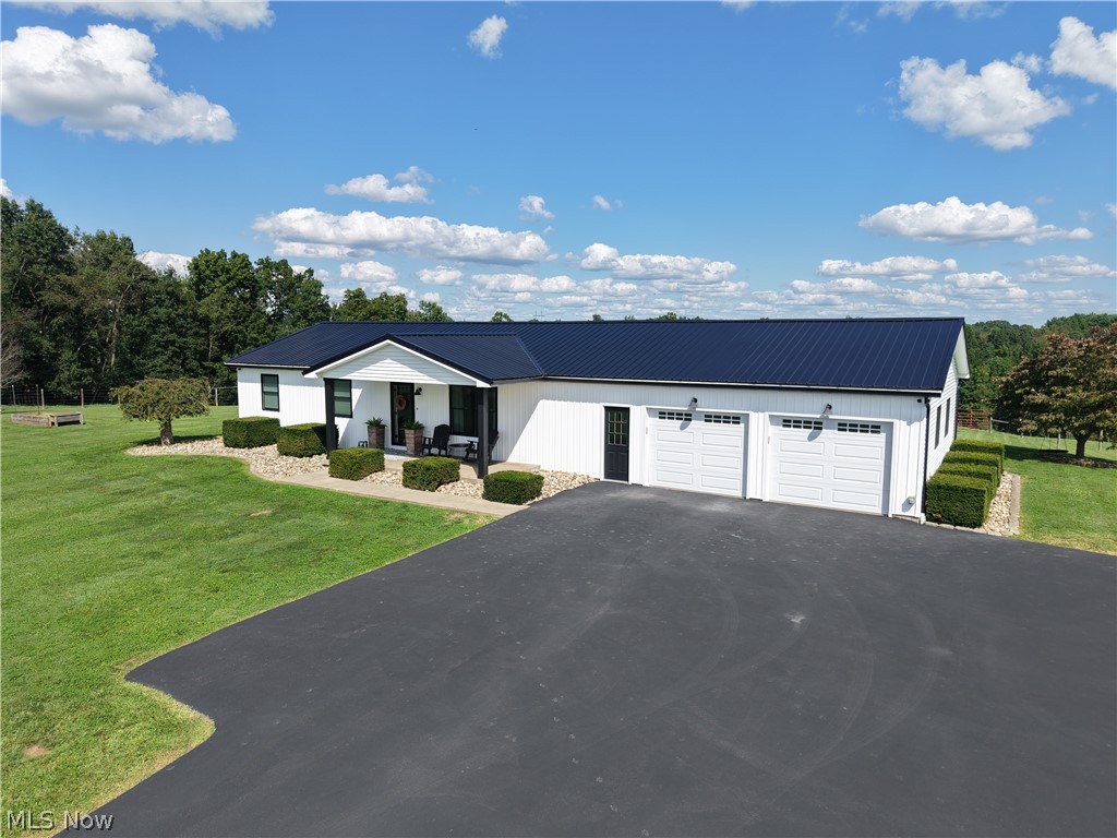 56965 Stumptown School Road Property Photo 3