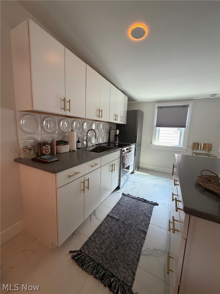 2102 Freeman Avenue Property Photo 44