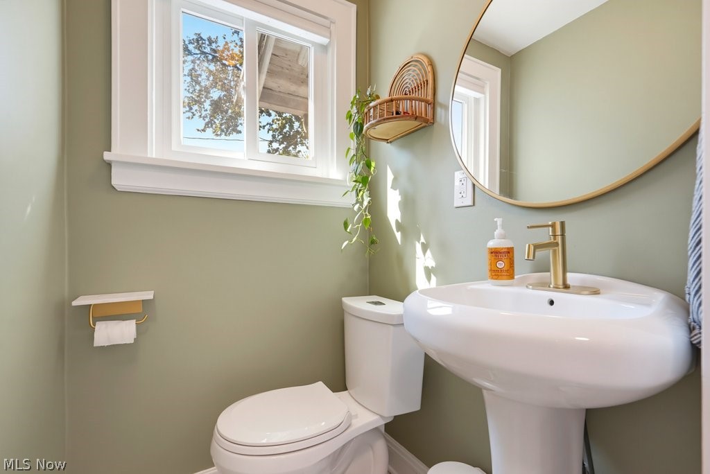 428 Roslyn Avenue Property Photo 23