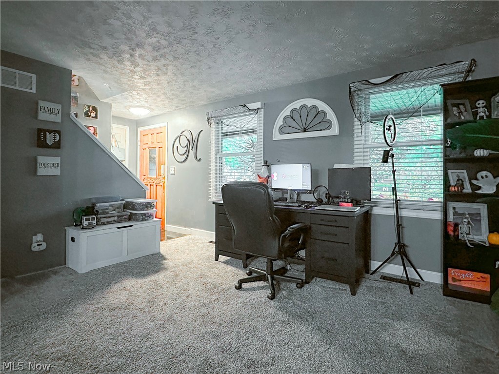 731 Oregon Avenue Property Photo 3