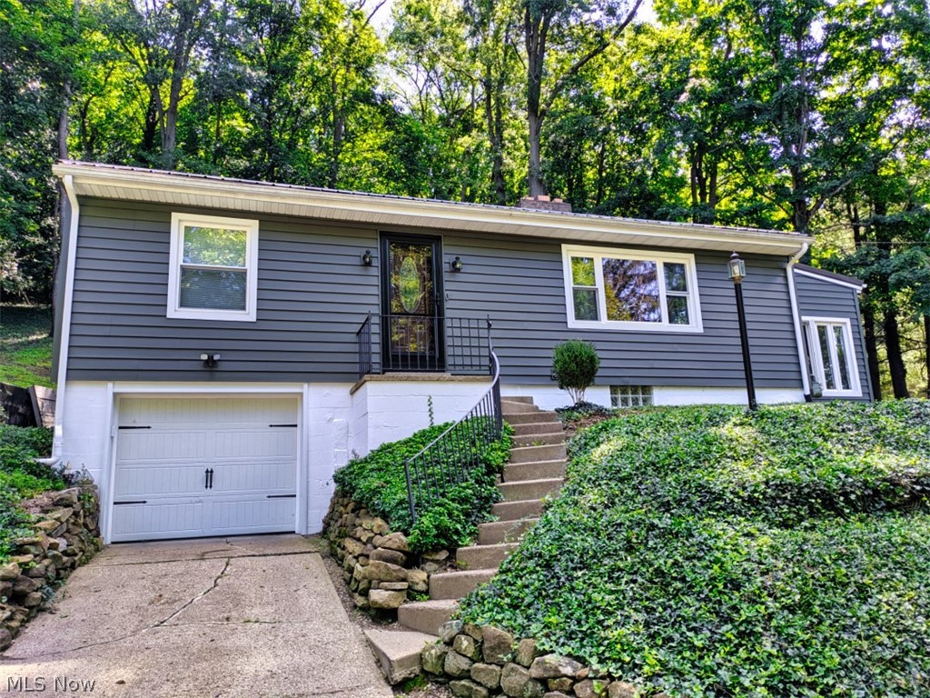 740 Sunset Terrace Property Photo 1