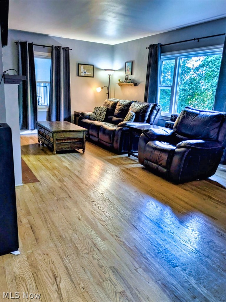740 Sunset Terrace Property Photo 2