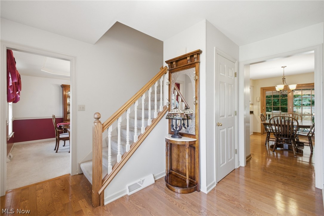 279 Jade Circle Property Photo 6
