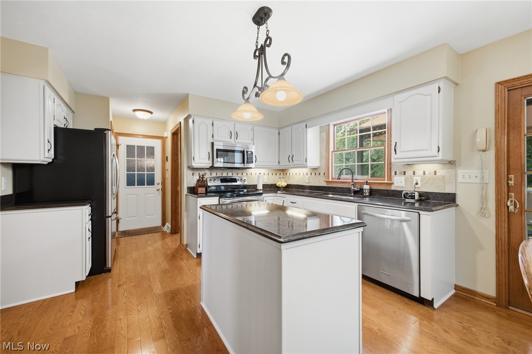 279 Jade Circle Property Photo 12