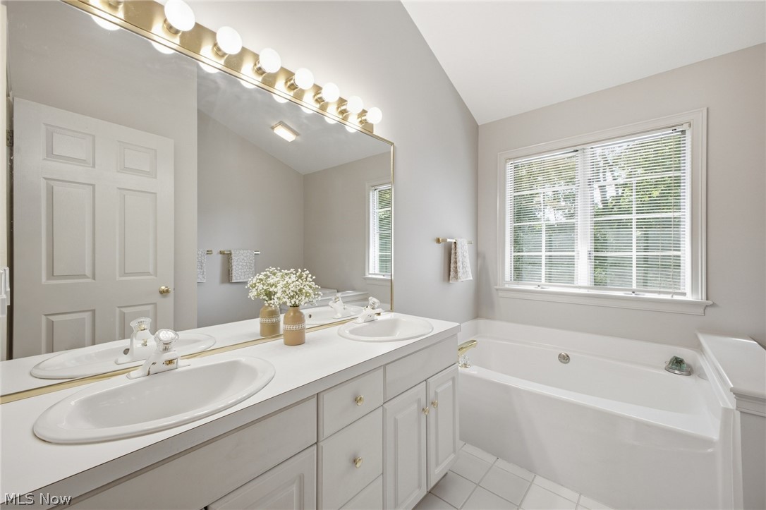 279 Jade Circle Property Photo 17