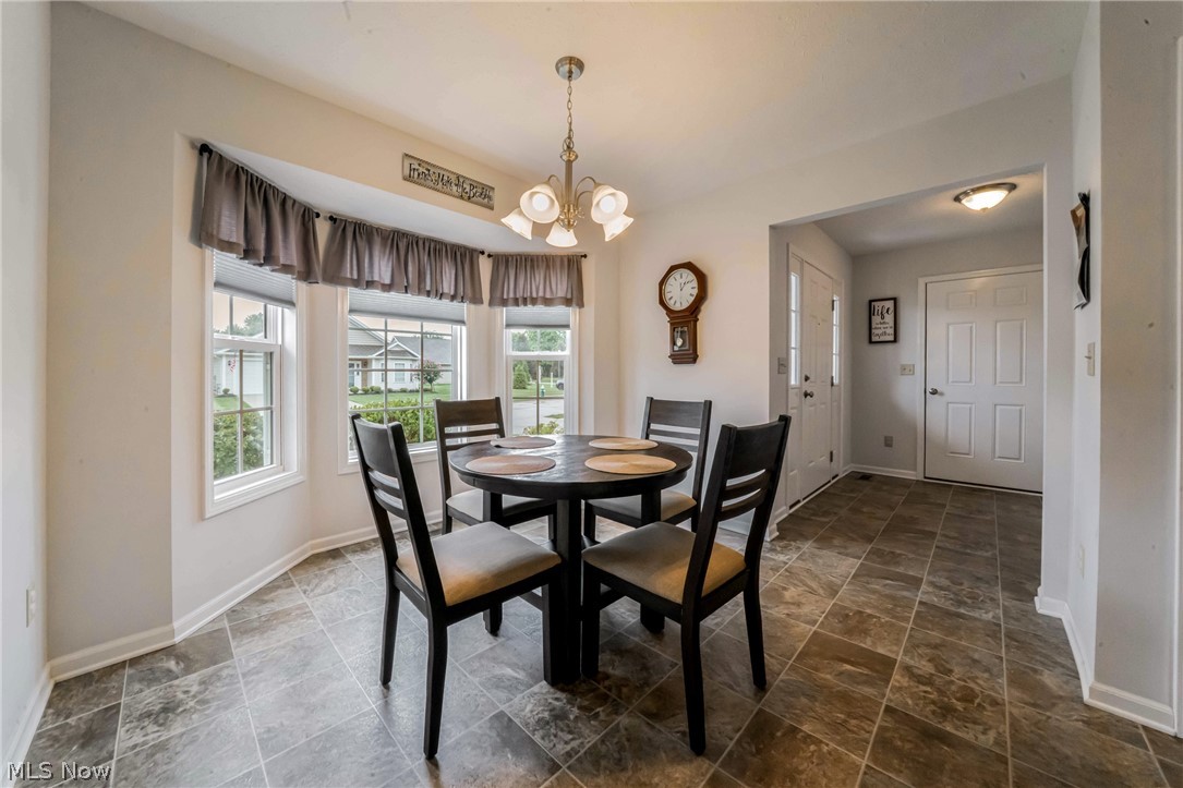 27282 Emerald Oval N Property Photo 8