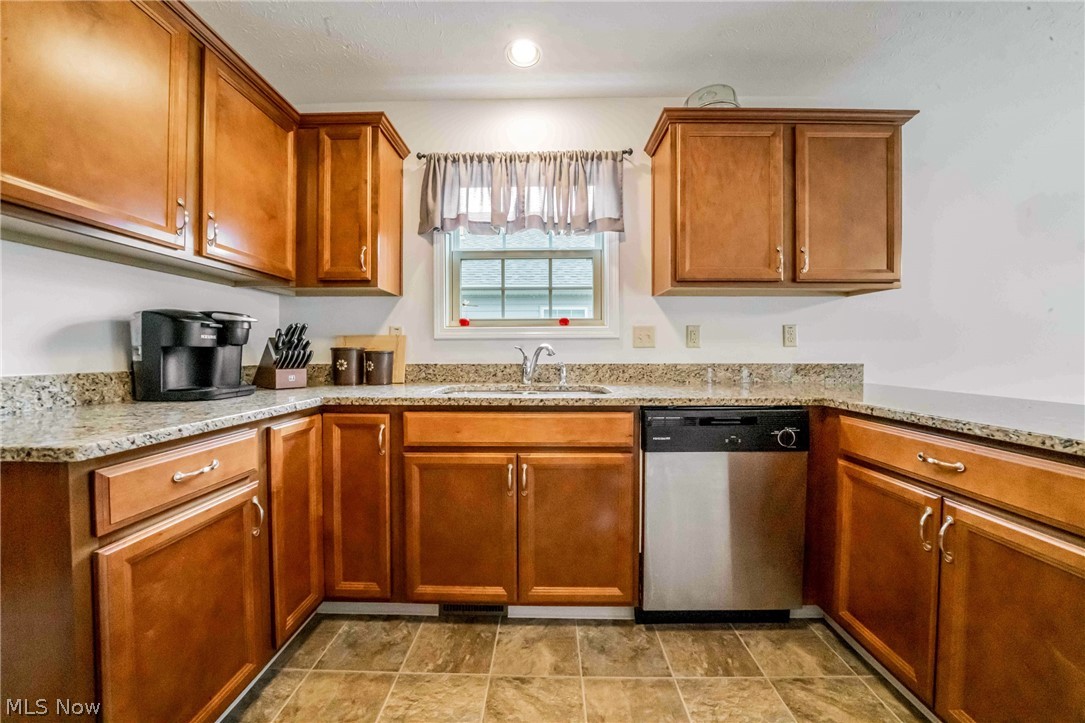 27282 Emerald Oval N Property Photo 12
