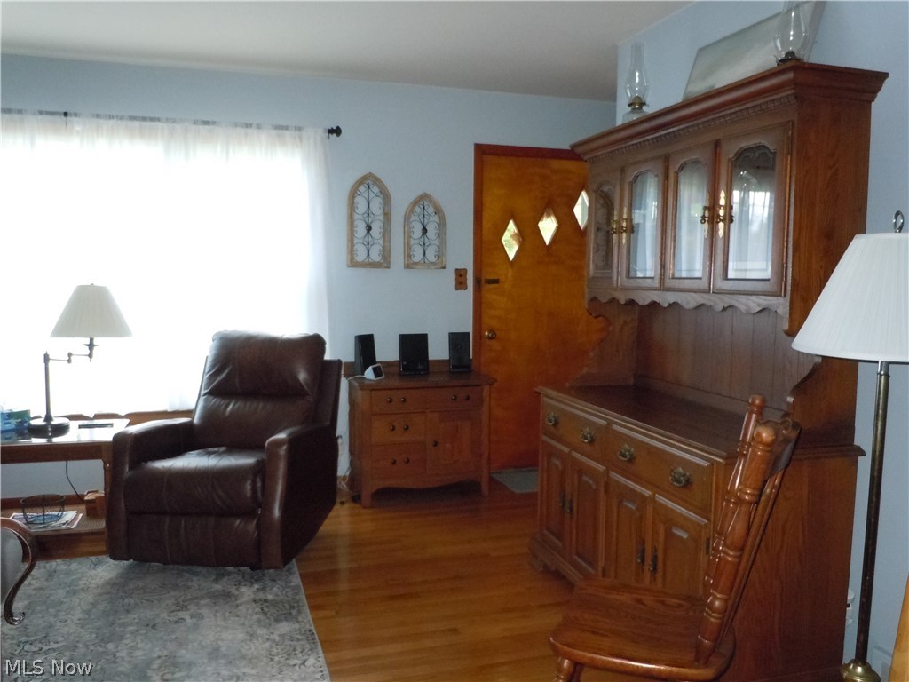 23750 Puritan Avenue Property Photo 6
