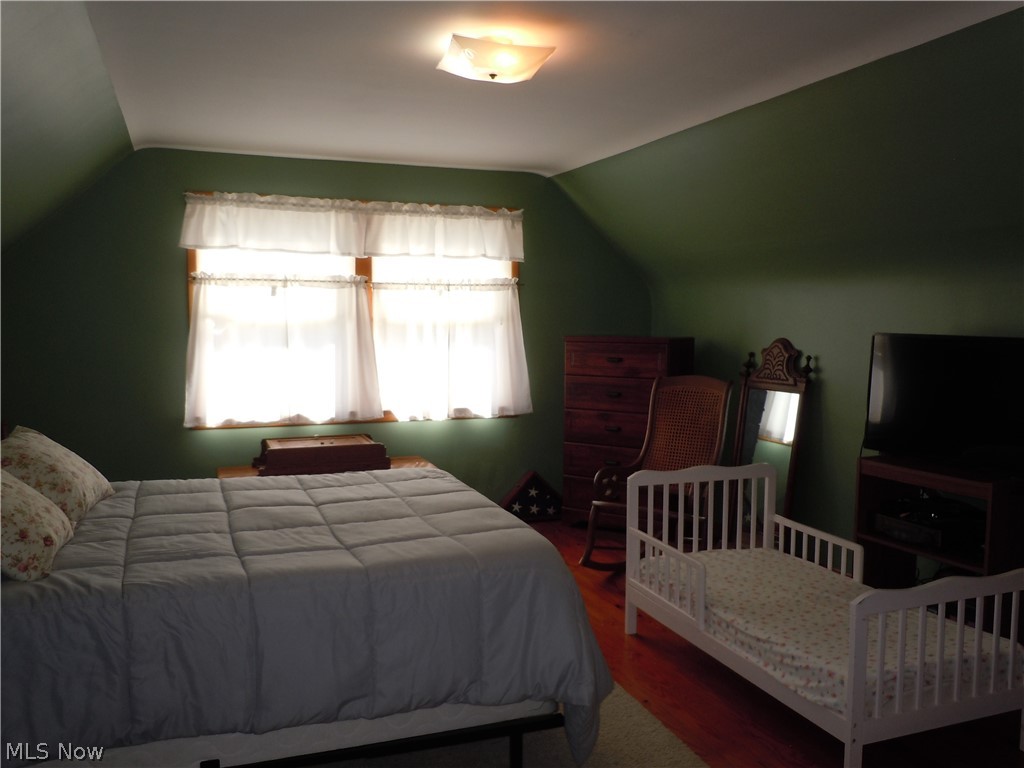23750 Puritan Avenue Property Photo 10