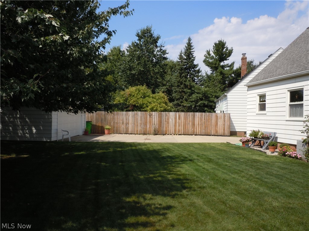 23750 Puritan Avenue Property Photo 13