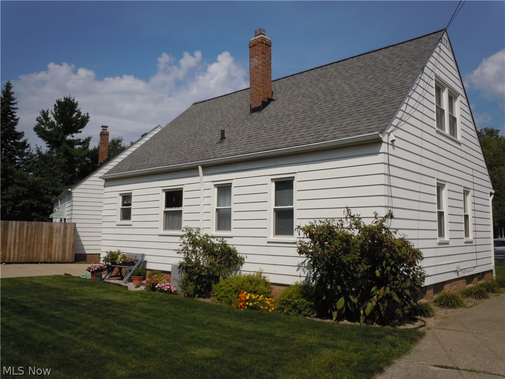 23750 Puritan Avenue Property Photo 17
