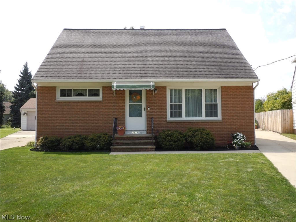 23750 Puritan Avenue Property Photo 18