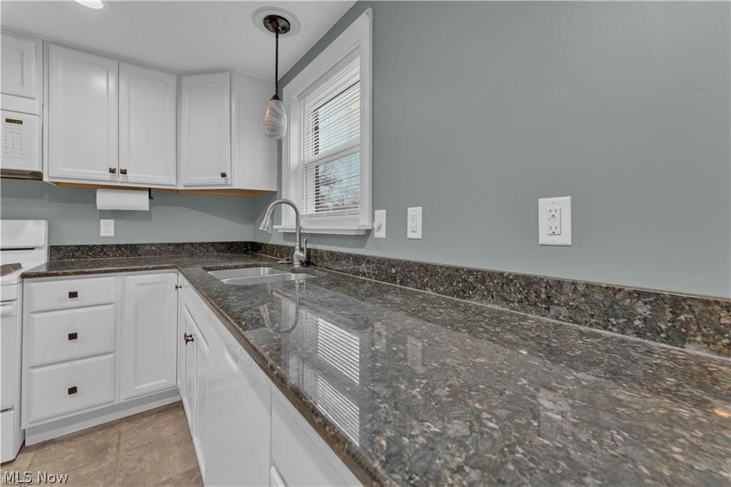 627 Poland Avenue Property Photo 4