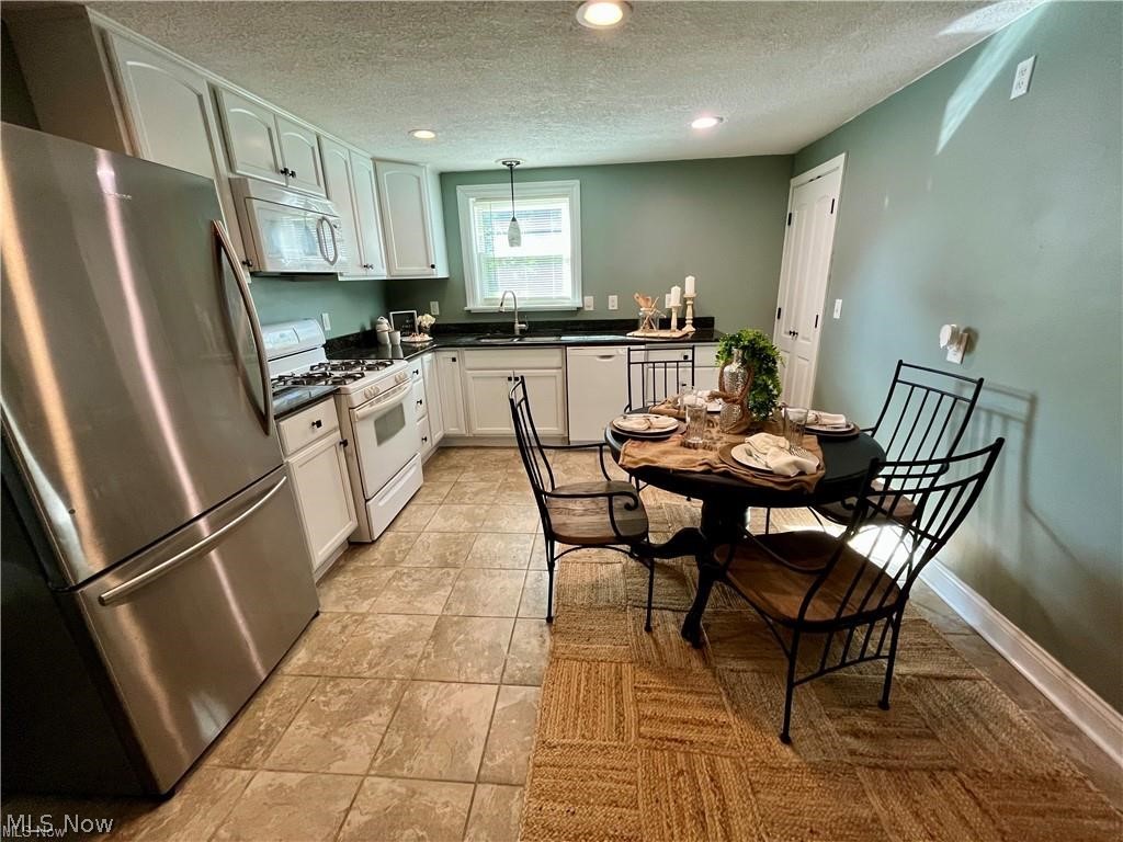 627 Poland Avenue Property Photo 10