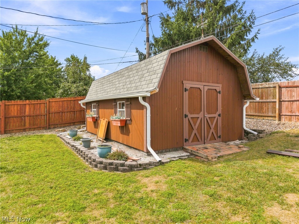 2215 Tamarack Circle Ne Property Photo 6