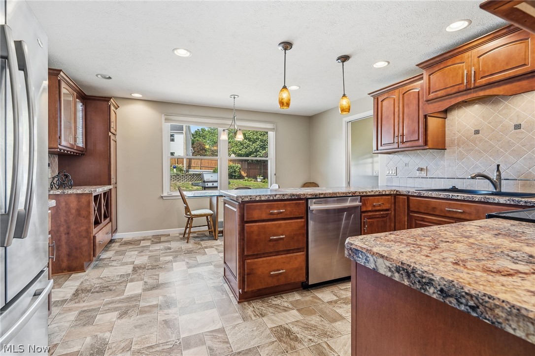 2215 Tamarack Circle Ne Property Photo 16