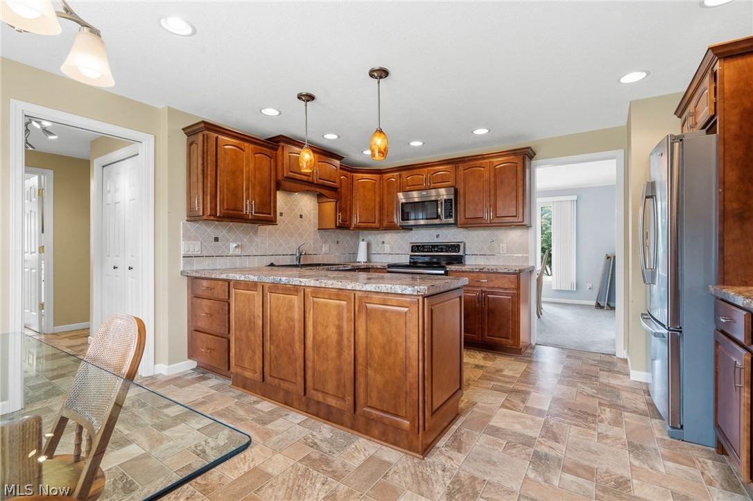 2215 Tamarack Circle Ne Property Photo 17