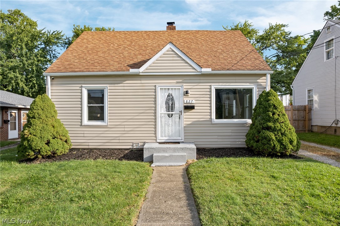 827 Davies Avenue Property Photo 3