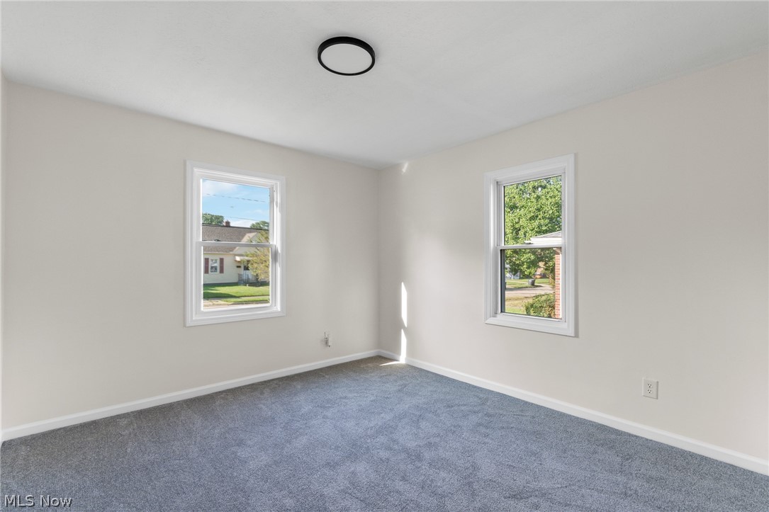 827 Davies Avenue Property Photo 13