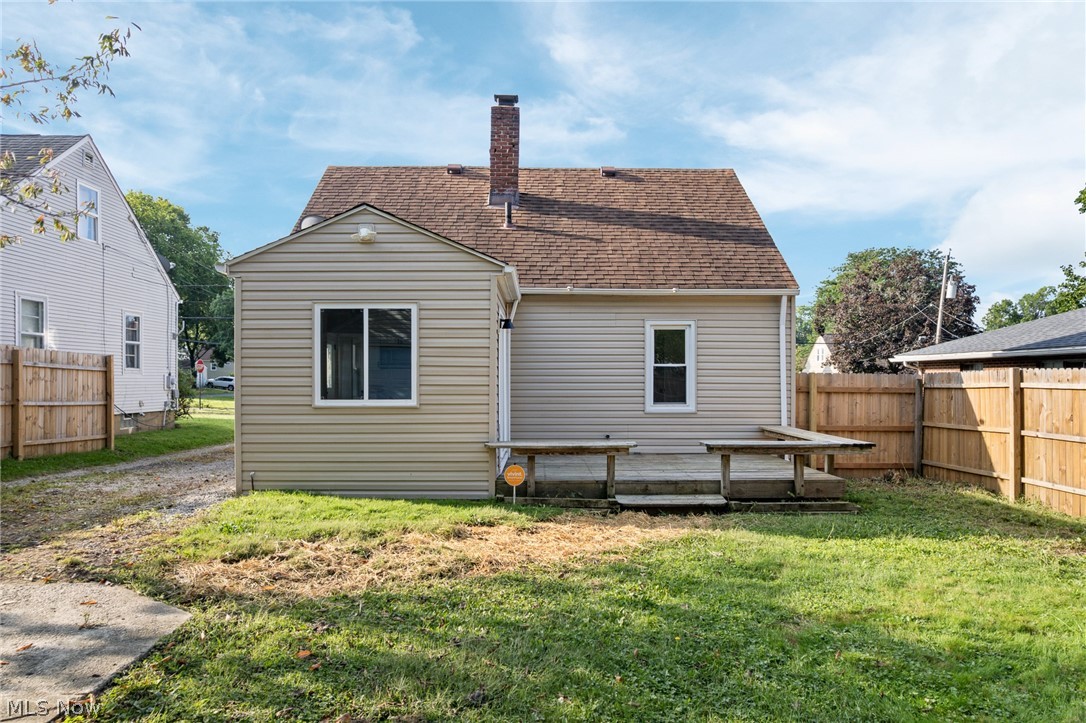 827 Davies Avenue Property Photo 29