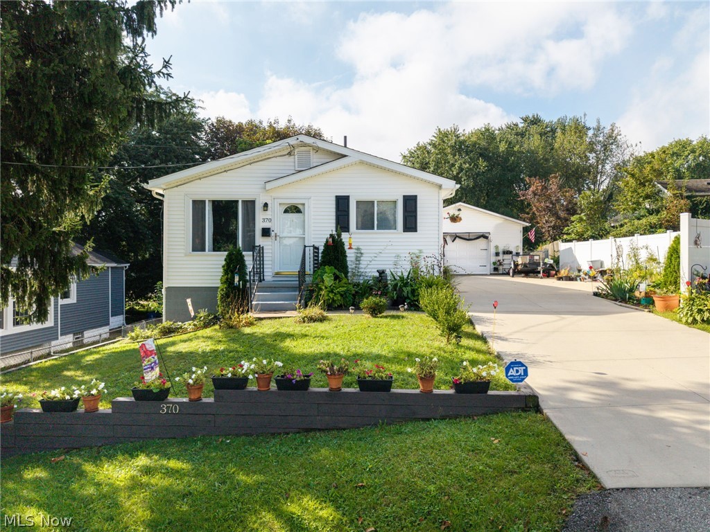 370 Rexford Street Property Photo