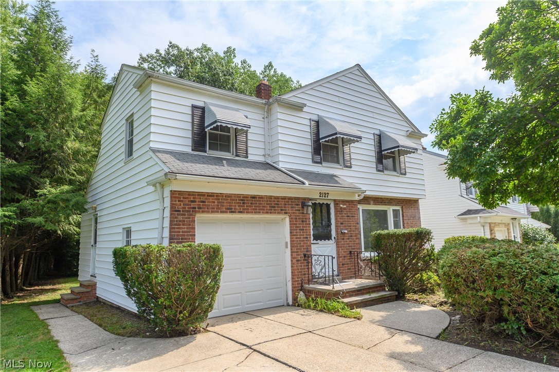 2127 Lyndway Road Property Photo 1