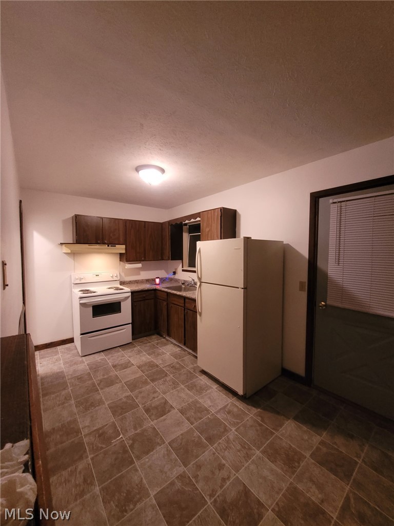 120 N Main Street Property Photo 2