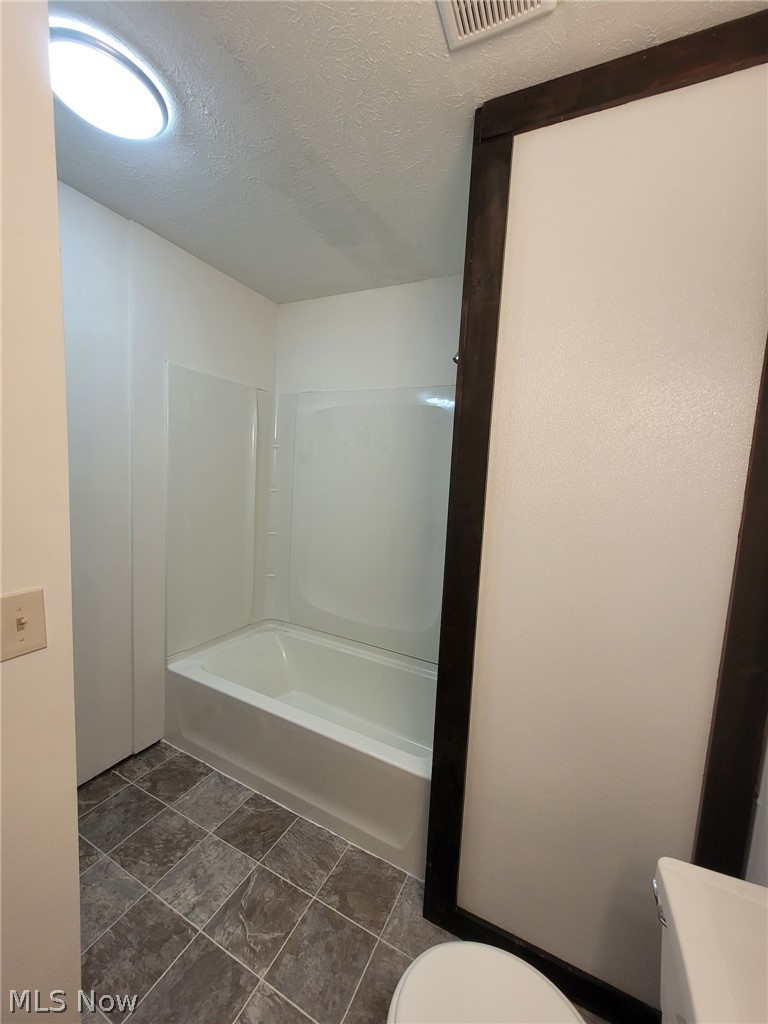 120 N Main Street Property Photo 6