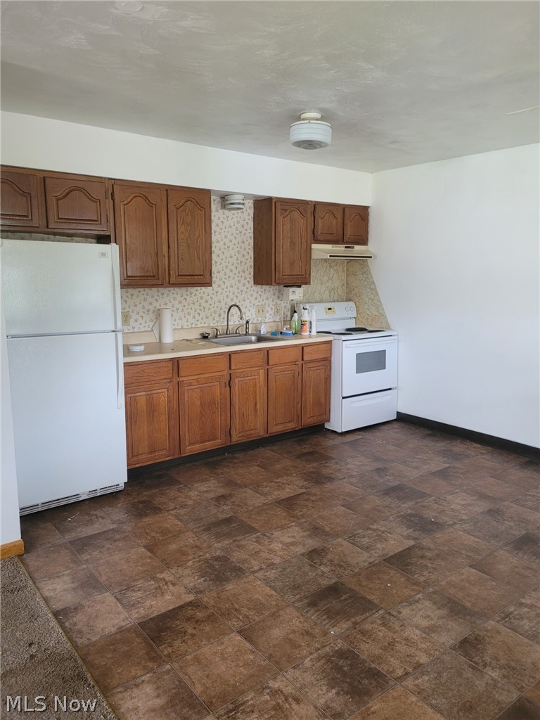 120 N Main Street Property Photo 23