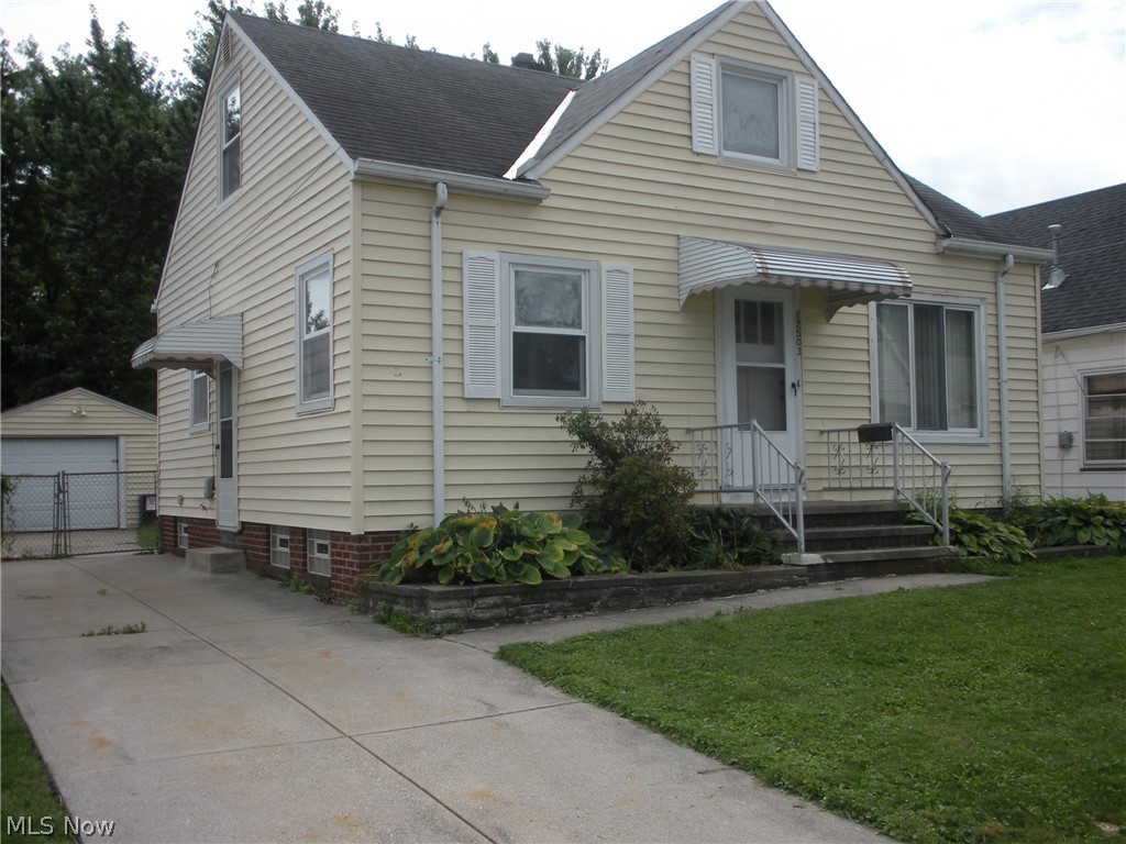 12503 Carrington Avenue Property Photo 1