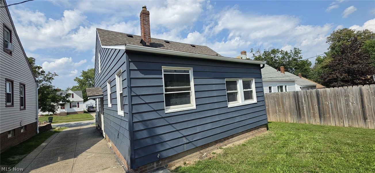 12304 Tonsing Drive Property Photo 4
