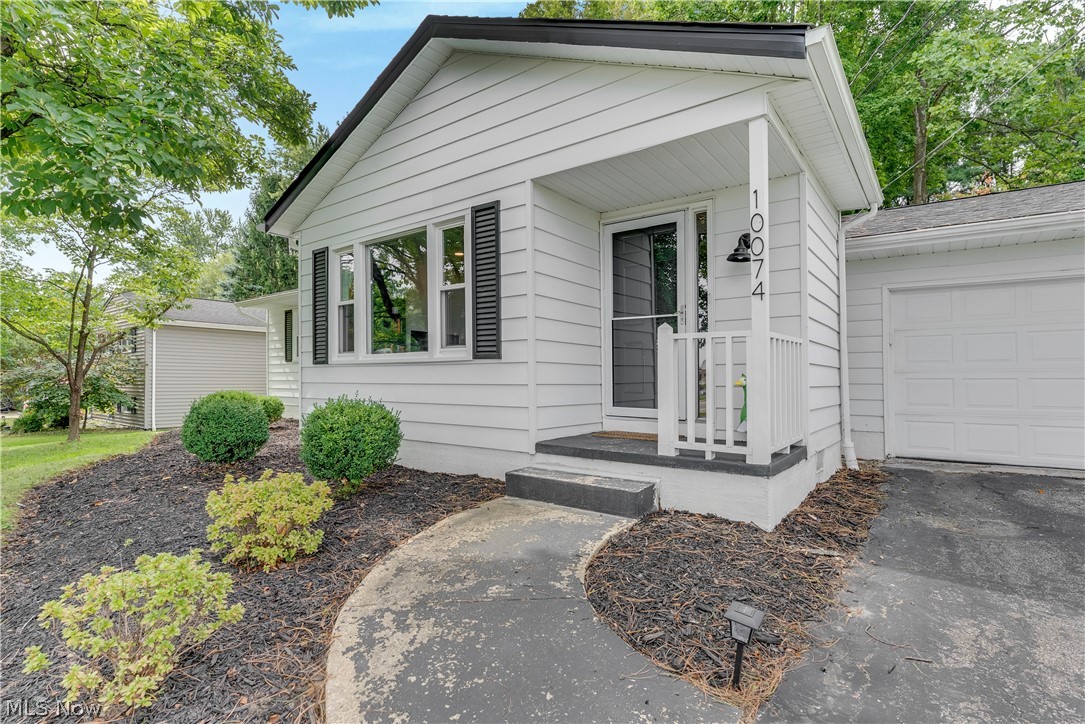 10074 Darrow Road Property Photo 3