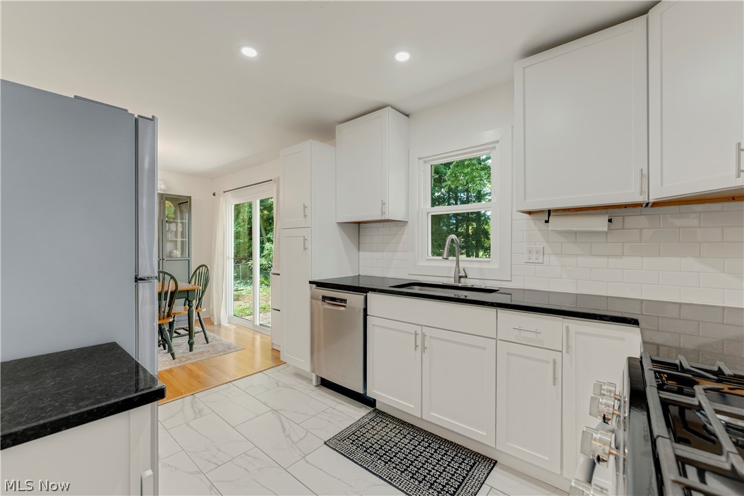 10074 Darrow Road Property Photo 10