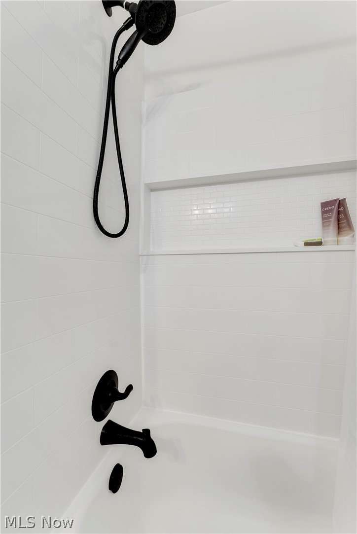 10074 Darrow Road Property Photo 15