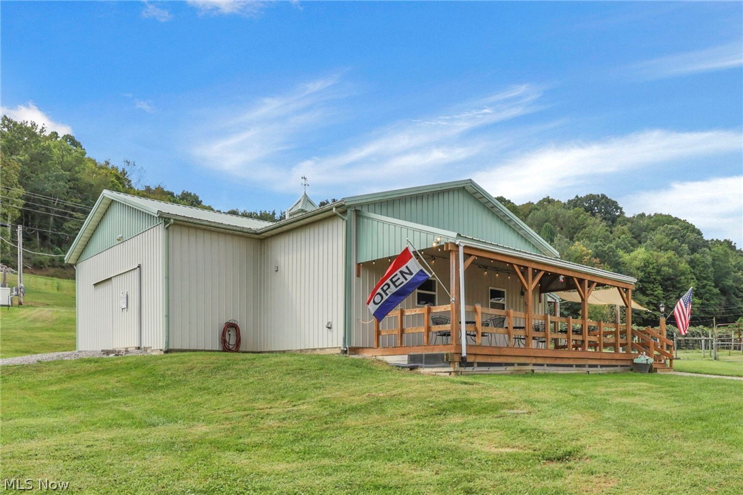 9065 Clay Pike Property Photo 1