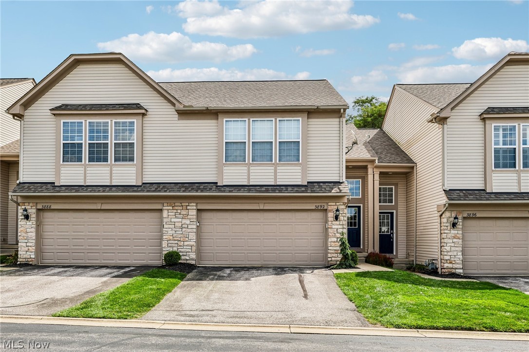 3892 Gardiner Run Property Photo 1
