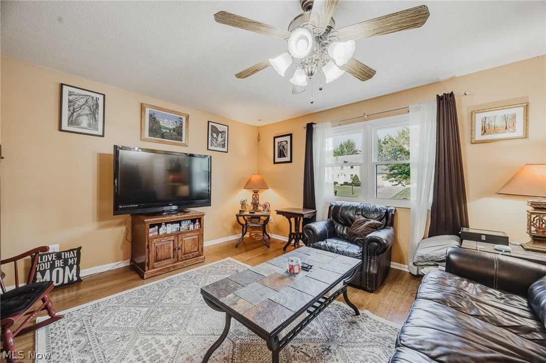 1004 Lancaster Drive Property Photo 5