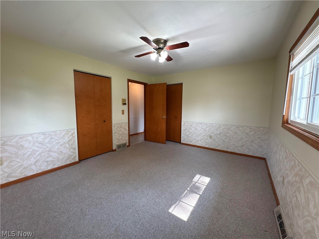 28000 Aurora Road Property Photo 19