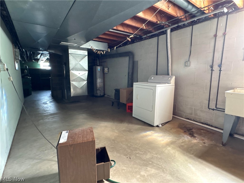 28000 Aurora Road Property Photo 33