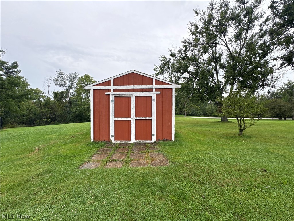 28000 Aurora Road Property Photo 41