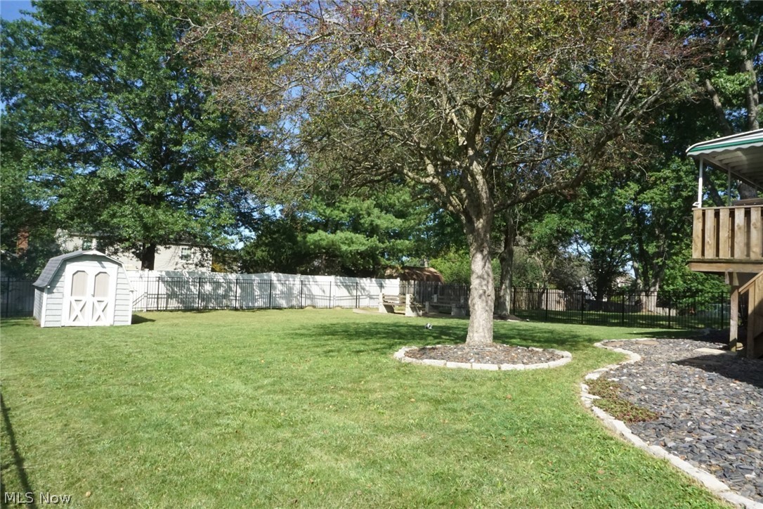 951 Brookpoint Drive Property Photo 11