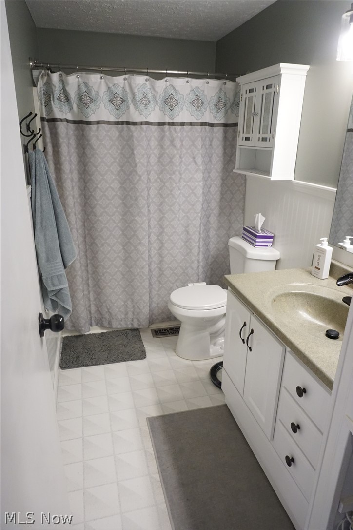 951 Brookpoint Drive Property Photo 16