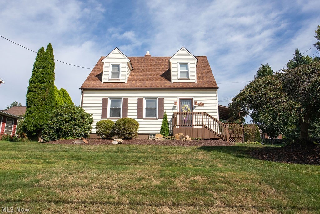303 N Bentley Avenue Property Photo 1
