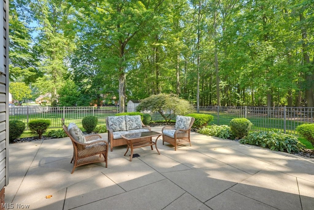4105 Highpoint Drive Property Photo 12
