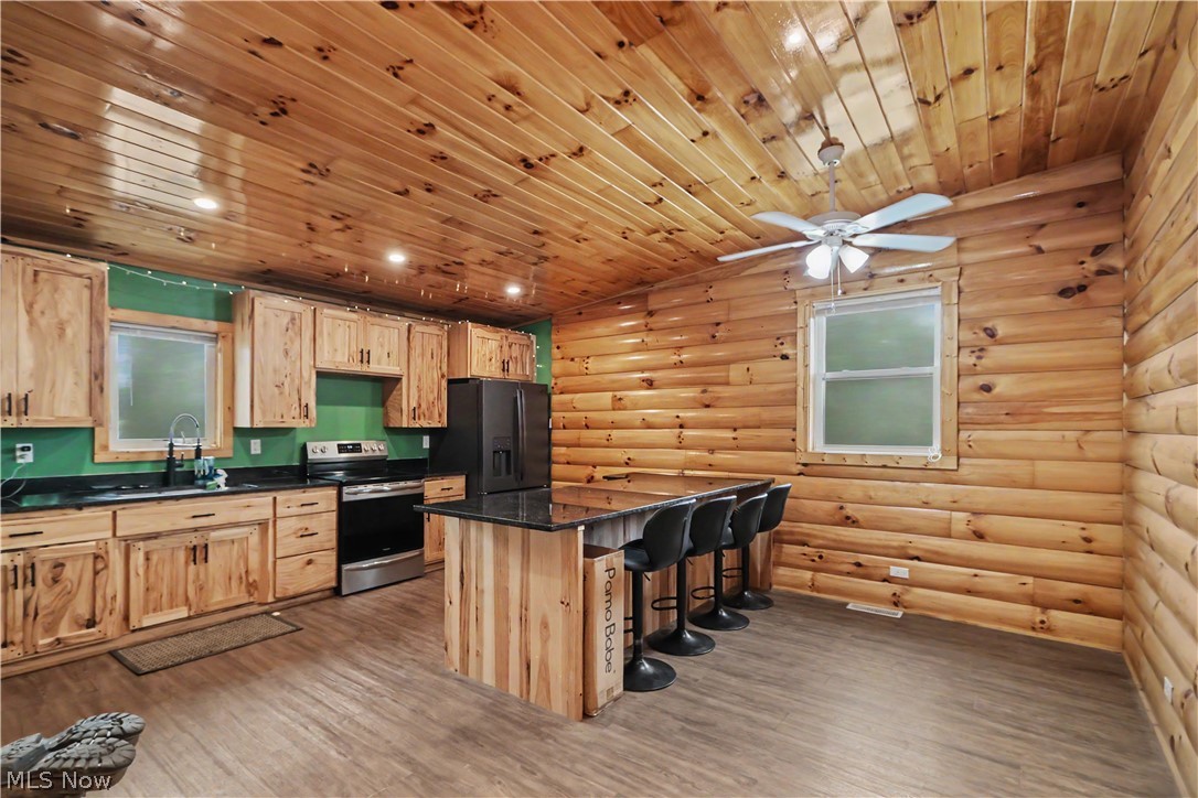 552 County Road 2575 Property Photo 5