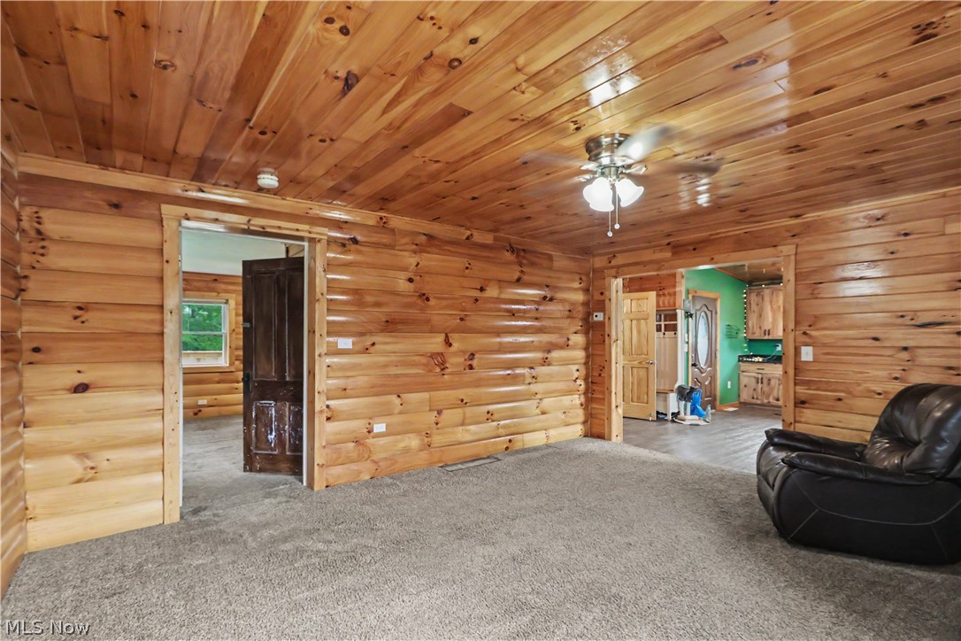 552 County Road 2575 Property Photo 12