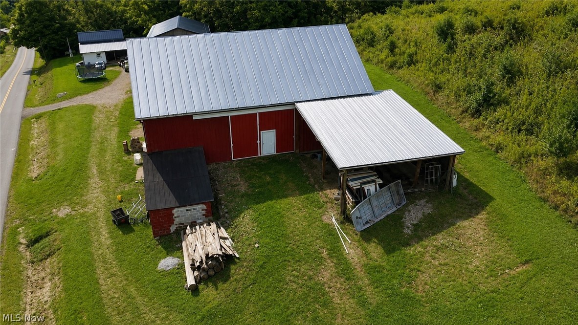 552 County Road 2575 Property Photo 33