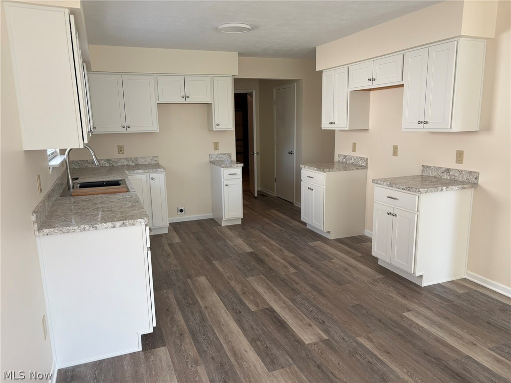 459 Hampton Drive Property Photo 10