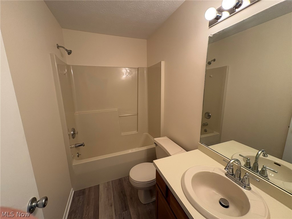 459 Hampton Drive Property Photo 16