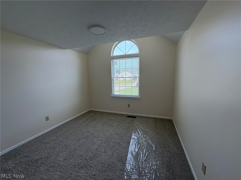 459 Hampton Drive Property Photo 17